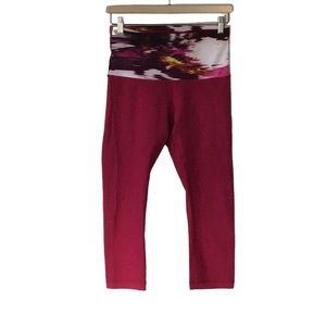 Lululemon Wunder Under Reversible Crop Leggings, size 8